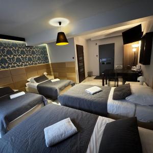Quadruple Room with Terrace