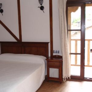 Large Single Room