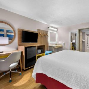 Deluxe King Room - Disability Access/Non-Smoking