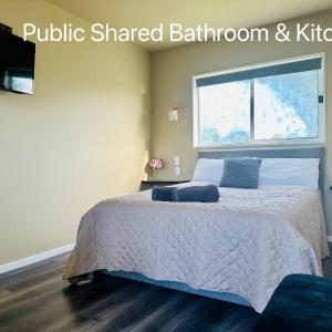 Double Room with Shared Bathroom