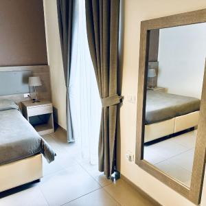 Large Double or Twin Room