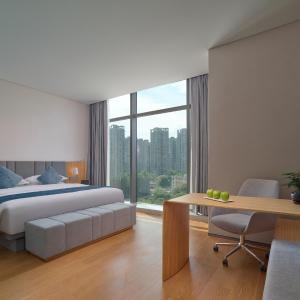 Concept Room, City-View (Double Bed)