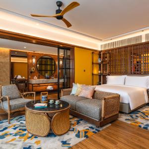 King Suite with Ocean View