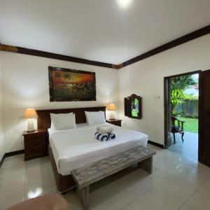 Suite with Garden View