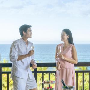 Premier King Suite with Ocean View