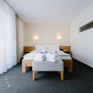 Comfort Double Room with Lake View - Annex
