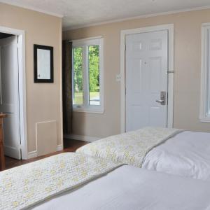 Double Room with Two Double Beds with Kitchenette