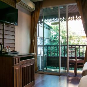 Deluxe Twin Room (Second Building)