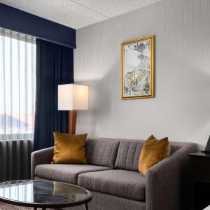King Room with Sofa Bed - Non-Smoking
