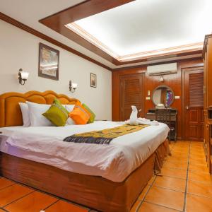 Superior Room with Garden View