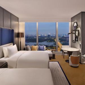 Deluxe Two Double Beds Room with Canal View