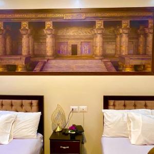 Deluxe King Suite