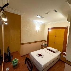 Standard Single Room - no window