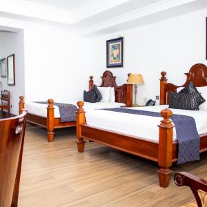 King Room with Two King Beds