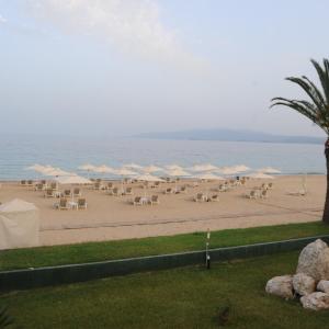 Large Two Bedroom Sea Collection