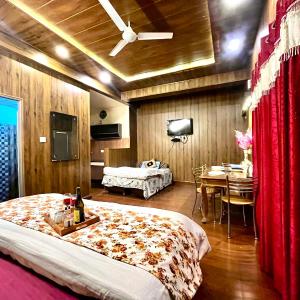Triple Room with Mountain View