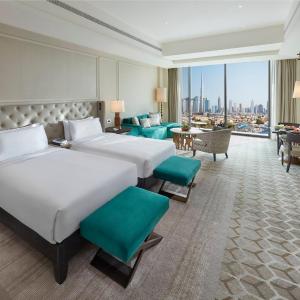 Club Superior Double Room with Club Lounge Access-  including Daily Breakfast & Afternoon Tea, Evening Drinks & Canapes
