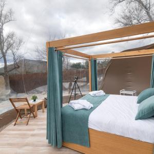 Double Room with Private External Bathroom