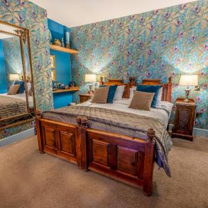 Deluxe SuperKing or Twin Room