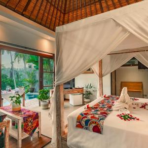 One-Bedroom Honeymoon Villa with Private Pool and Afternoon Tea