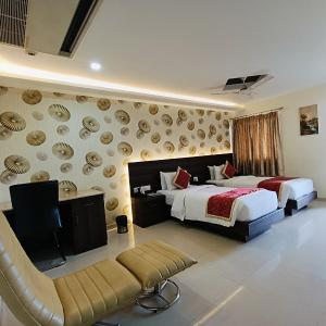 Deluxe Double or Twin Room
