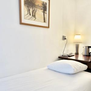 Single Room with Private Bathroom