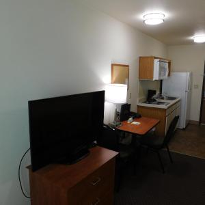 Queen Room - Disability Access