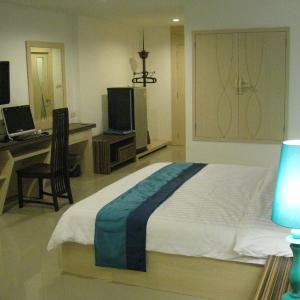 Superior Deluxe Double or Twin Room 