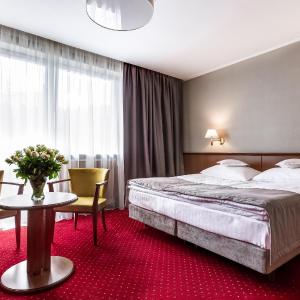 Prestige Room