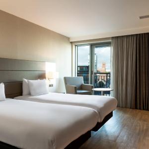 Guest room,  Twin/Single Bed(s)