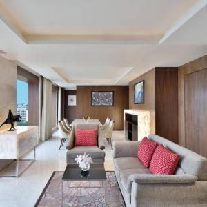 Presidential King Suite - Executive Lounge Access