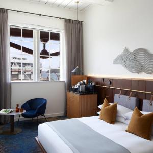 Water View King Room