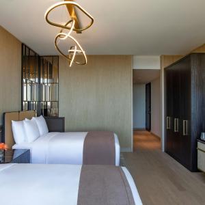 Skyline Double Room with Two Double Beds - High Floor/Club Level
