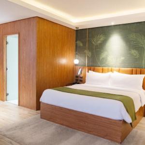 Suite with City View
