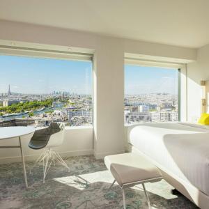King Room with Eiffel Tower View