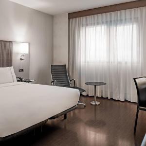 Standard Plus Queen Room