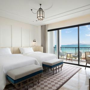 Superior Twin Room with Balcony - Seafront