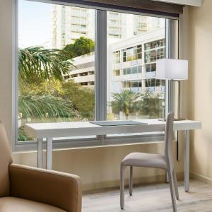 King Suite with Sofa Bed - Hearing Accessible