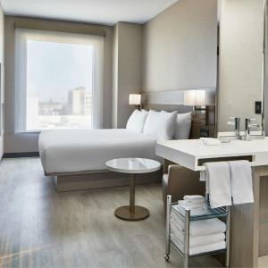 King Room - Hearing Accessible