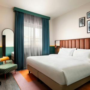 King Room with Sofa Bed - Porta Nuova