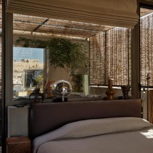 Acropolis View Supreme Suite Outdoor Jacuzzi