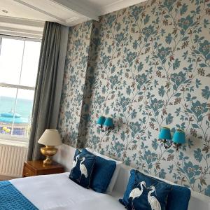 Superior King Room Sea View Shared Balcony