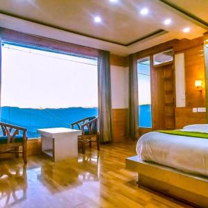 King Room with Balcony