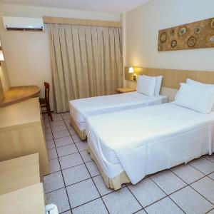 Standard Twin Room with city view