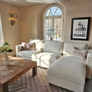 Suite with Lake View