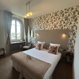 Single Business Room