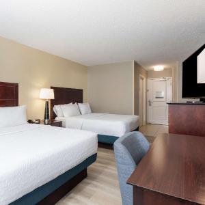 Room with Two Queen Beds - Non-Smoking