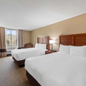 Queen Room with Two Queen Beds - Non-Smoking