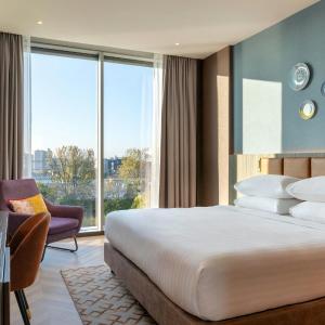 Deluxe Super King Room