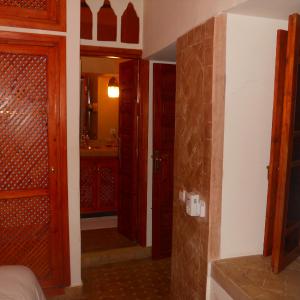 Jaune Twin Room